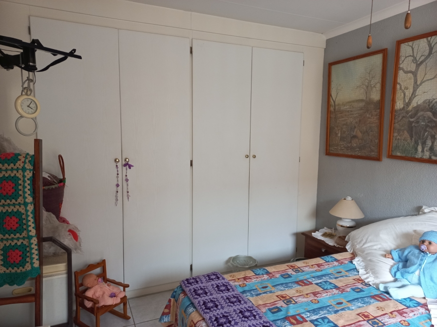 3 Bedroom Property for Sale in Safari Gardens North West